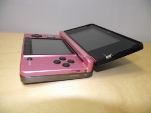 black and pink 3ds 01