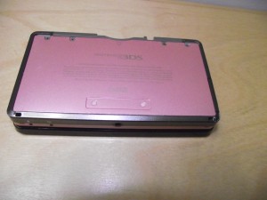 black and pink 3ds 06